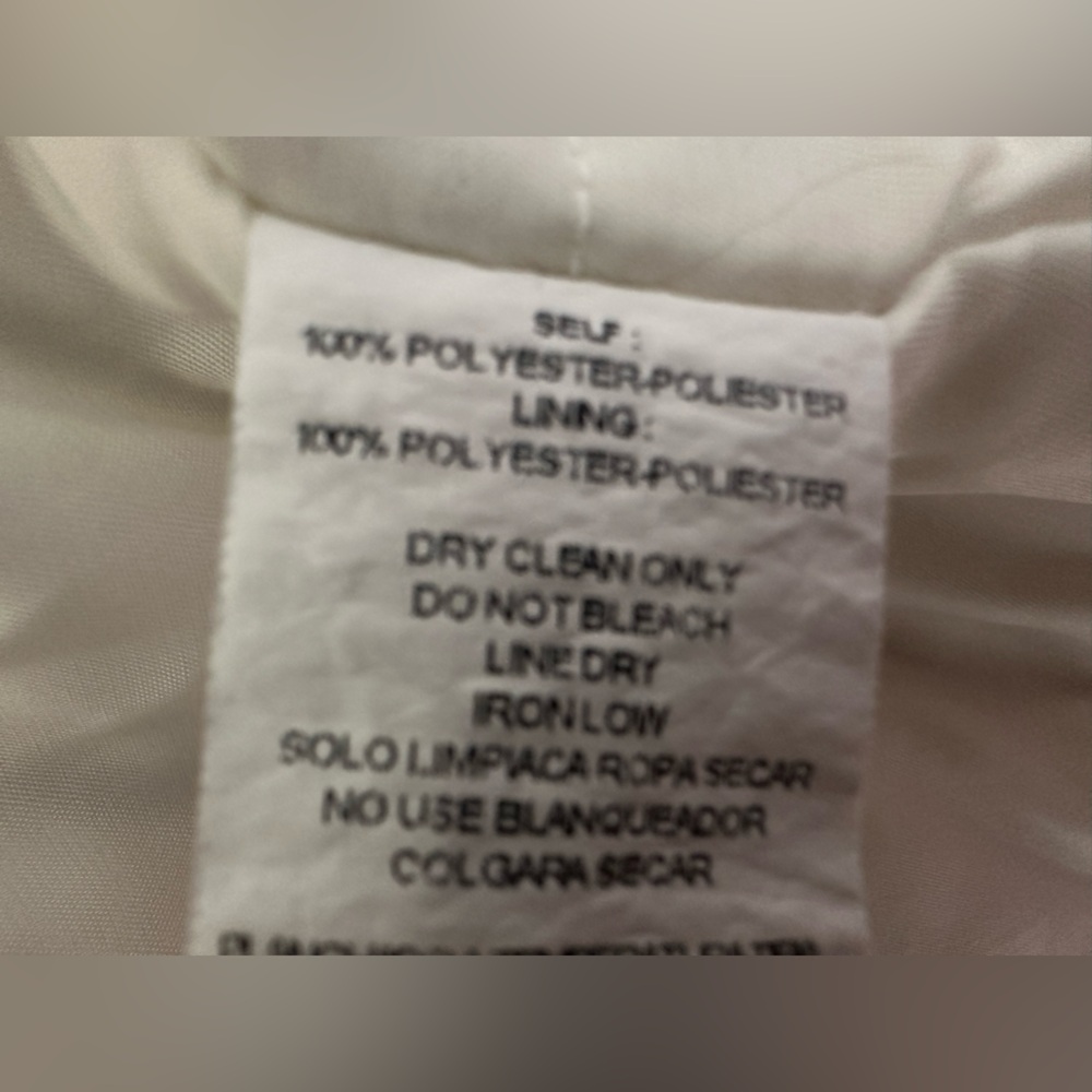 Altar'd State‎ Cream Fabric Label - Picture 6 of 8